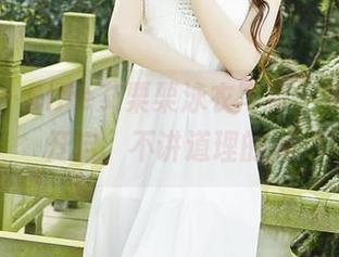 轰趴猫 – Ellie艾栗栗泳衣写真，私拍模式开启，不讲道理的美