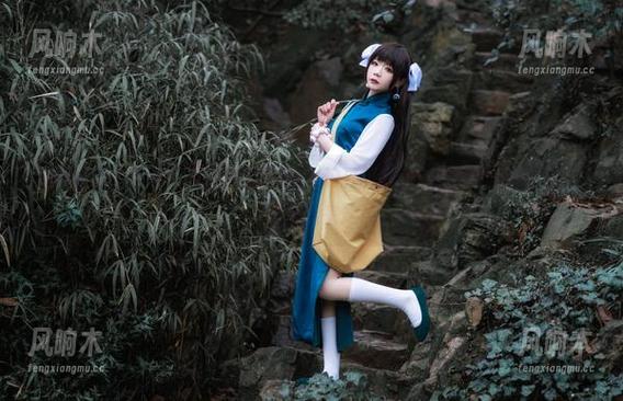 最新婚纱作品集，不需要太严肃，铁打萌萌_moi要教你用婚嫁日子嗨玩起来！