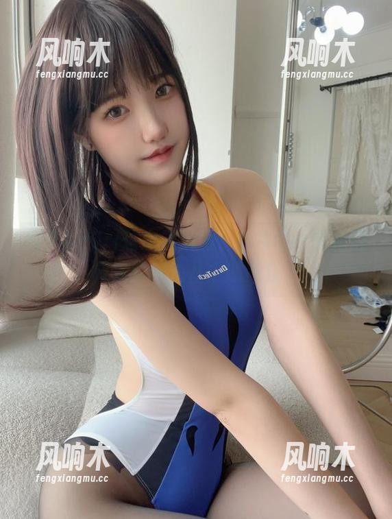 阿薰kaOri这次的美图，有种想一头扎进寂寞的玫瑰丛中的冲动。