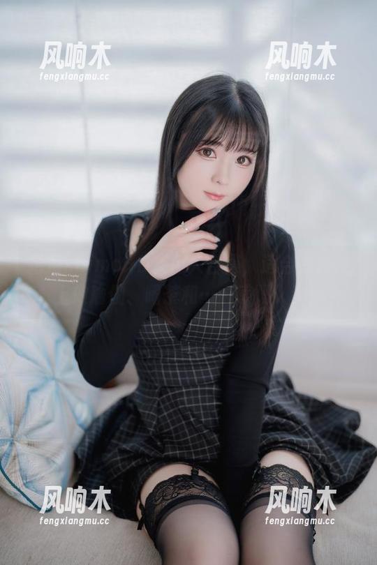 霜月shimoHD灰色大合集，适合在沙发上做瑜伽、喝茶和……感慨人生！