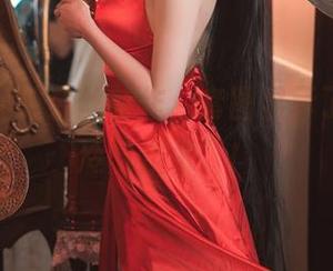 面饼仙儿的白丝新作，套图显示了她的“冷门技术”！