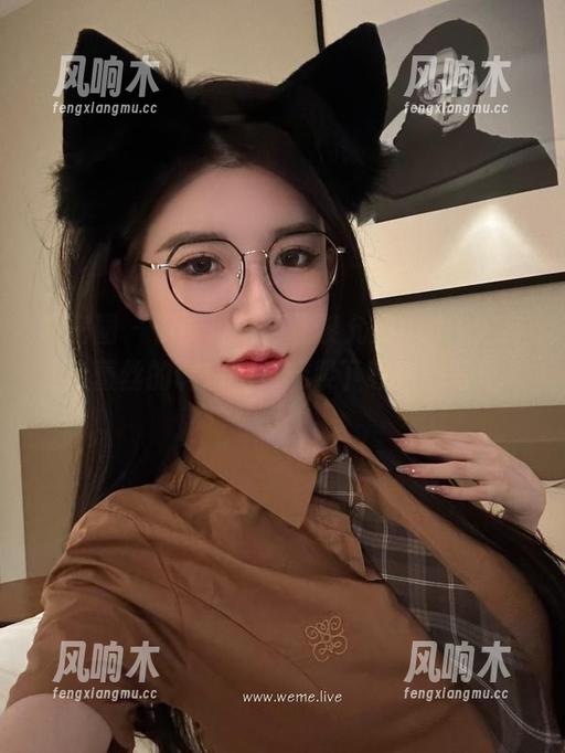 微密圈 - 你能抵挡得住黎允熙baby这身红色蕾丝的诱惑吗？赶紧下载她的写真集吧！
